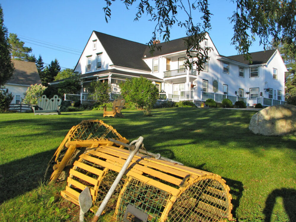 Anchorage House & Cottages image